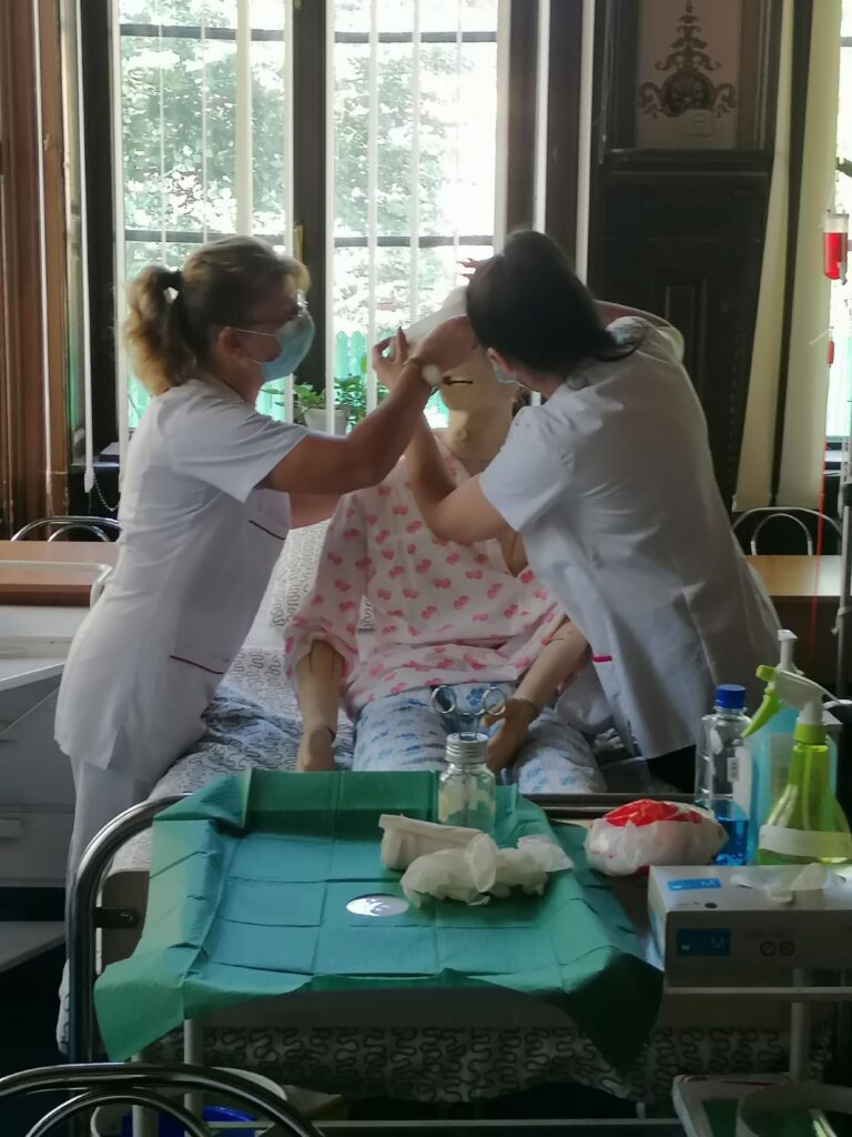 AMG- debutanti - la examenul de licenta